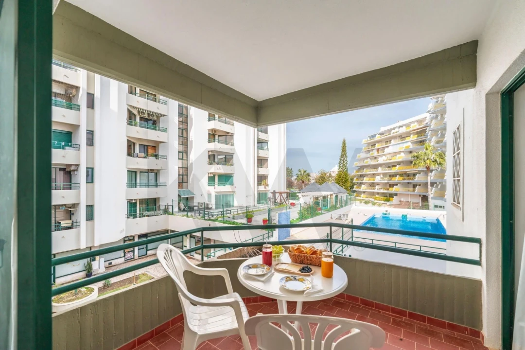 Apartamento T1 para Venda em Quarteira Foto 16