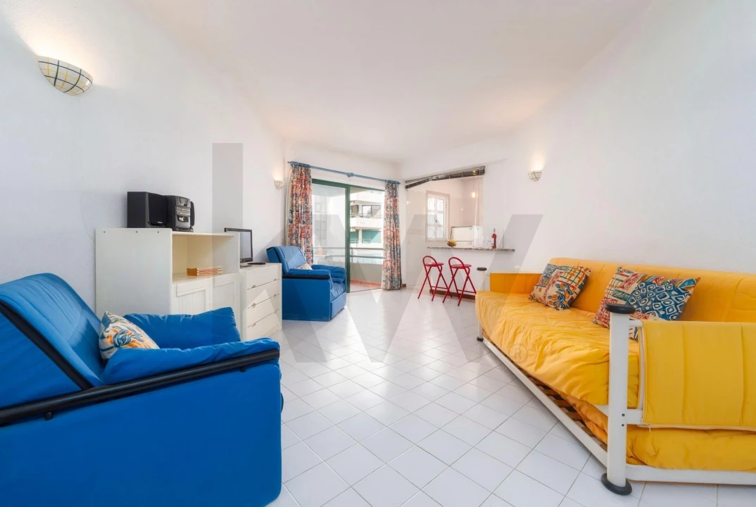 Apartamento T1 para Venda em Quarteira Foto 2