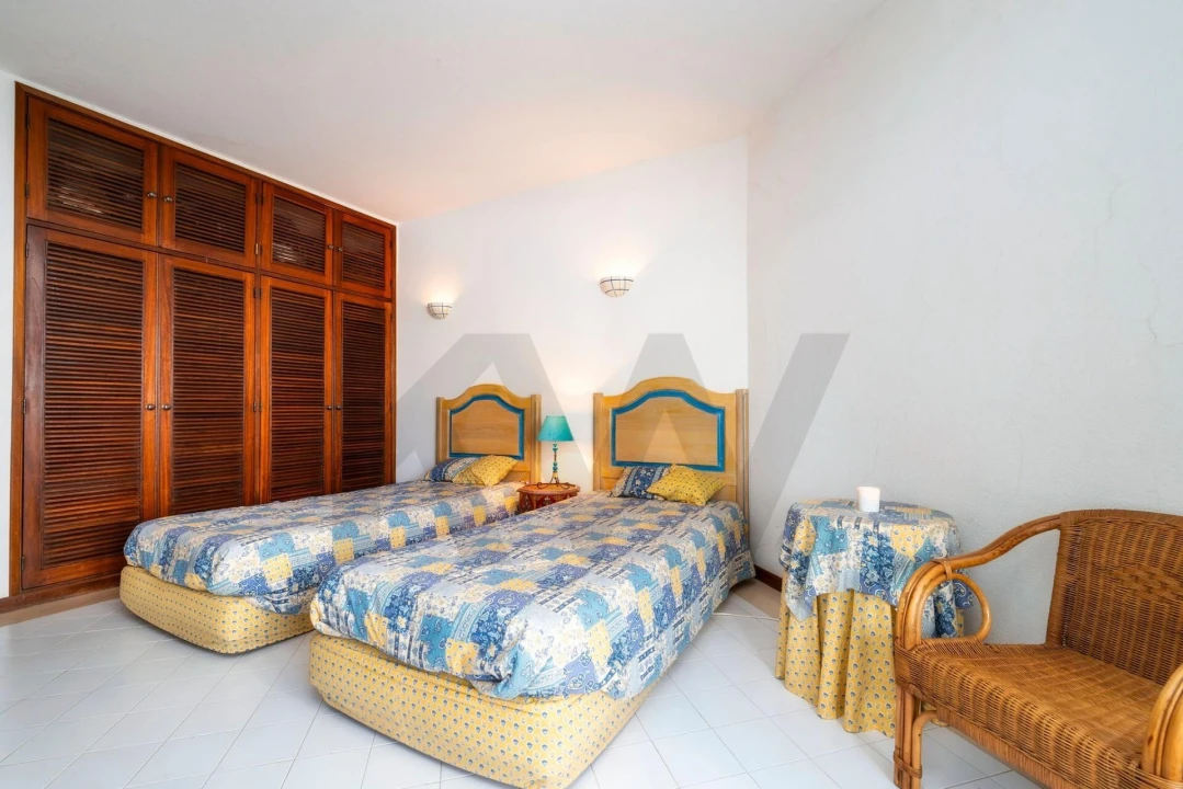 Apartamento T1 para Venda em Quarteira Foto 24