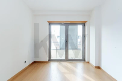 Apartamento T3 para Venda em São Domingos de Benfica