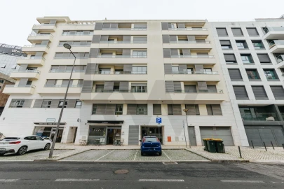 Apartamento T3 para Venda em São Domingos de Benfica