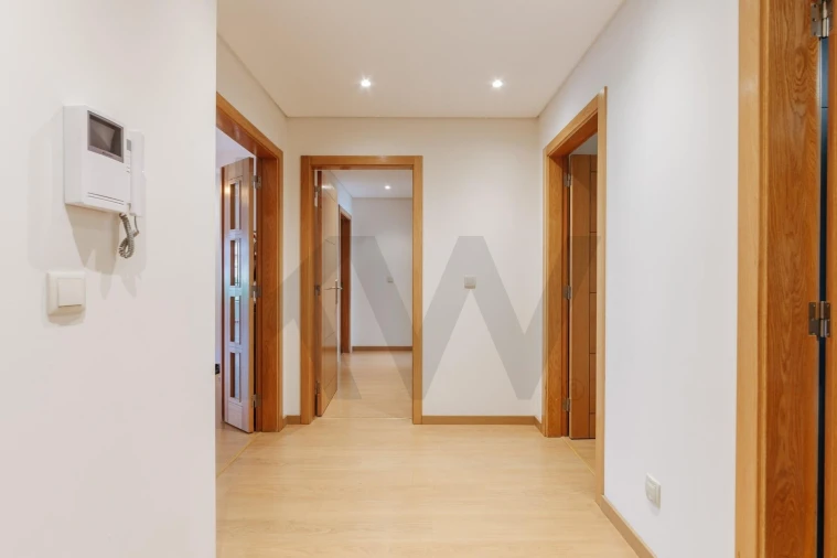 Apartamento T3 para Venda em São Domingos de Benfica Foto 16
