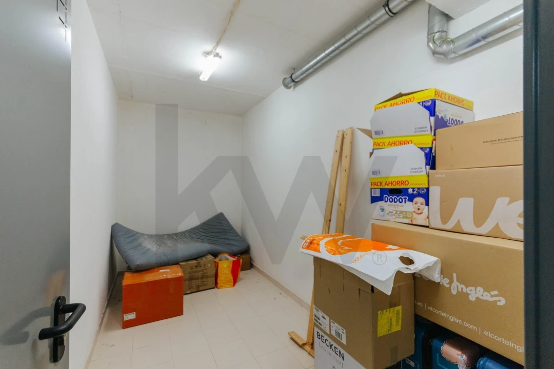 Apartamento T3 para Venda em São Domingos de Benfica Foto 33