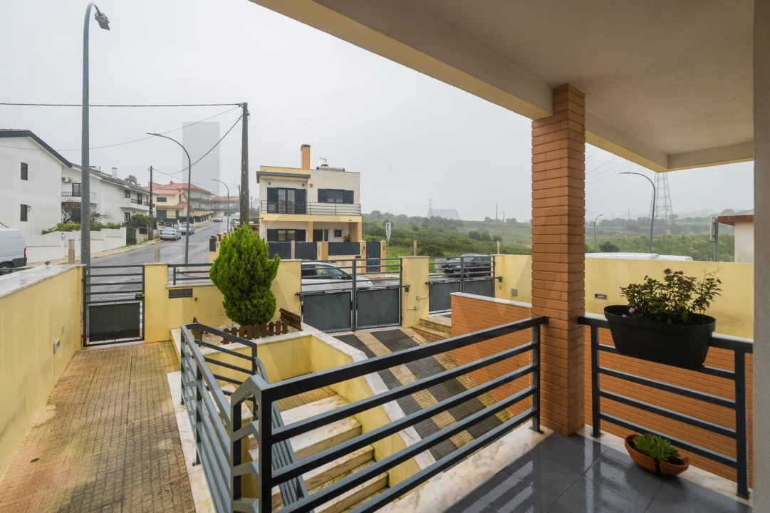 Moradia T4 para Venda em Agualva e Mira-Sintra Foto 2