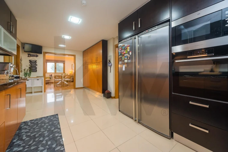 Moradia T4 para Venda em Agualva e Mira-Sintra Foto 38