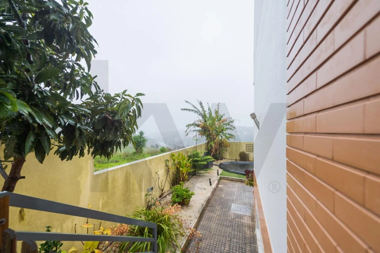 Moradia T4 para Venda em Agualva e Mira-Sintra Foto 12