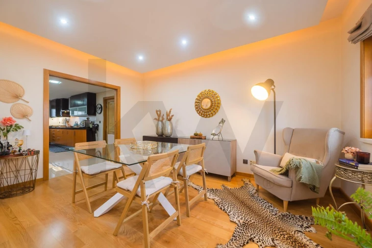 Moradia T4 para Venda em Agualva e Mira-Sintra Foto 32