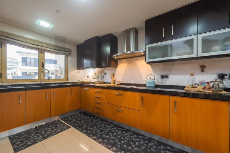 Moradia T4 para Venda em Agualva e Mira-Sintra Foto 36