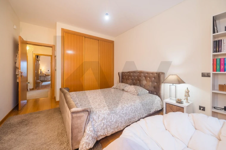 Moradia T4 para Venda em Agualva e Mira-Sintra Foto 52