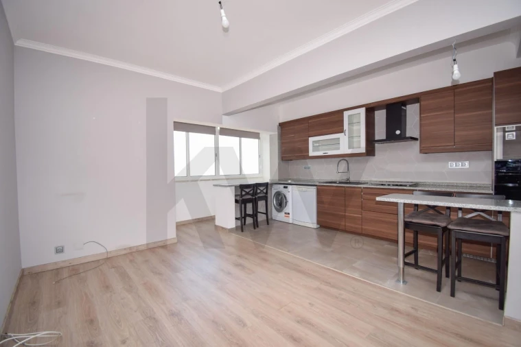Apartamento T2 para Arrendamento em Almada, Cova da Piedade, Pragal e Cacilhas Foto 1