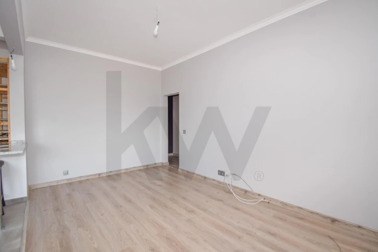 Apartamento T2 para Arrendamento em Almada, Cova da Piedade, Pragal e Cacilhas Foto 5