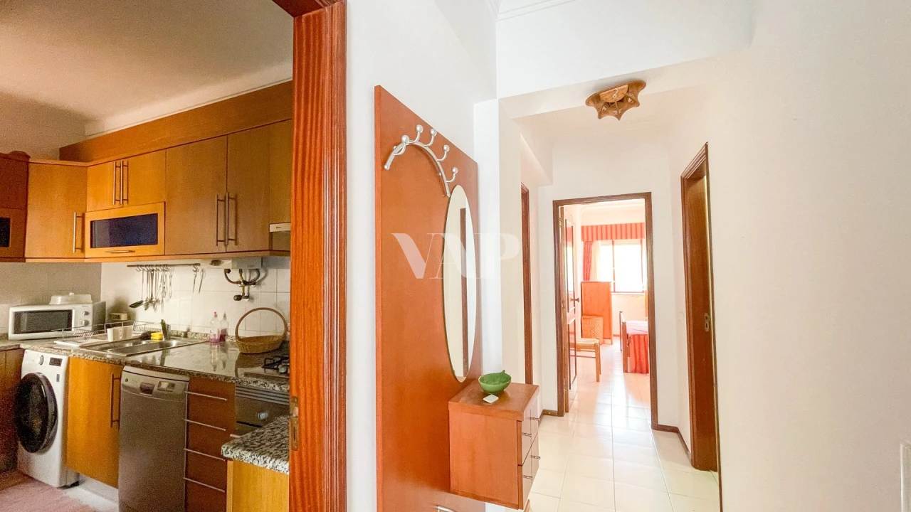 Apartamento T1 para Venda em Quarteira Foto 4