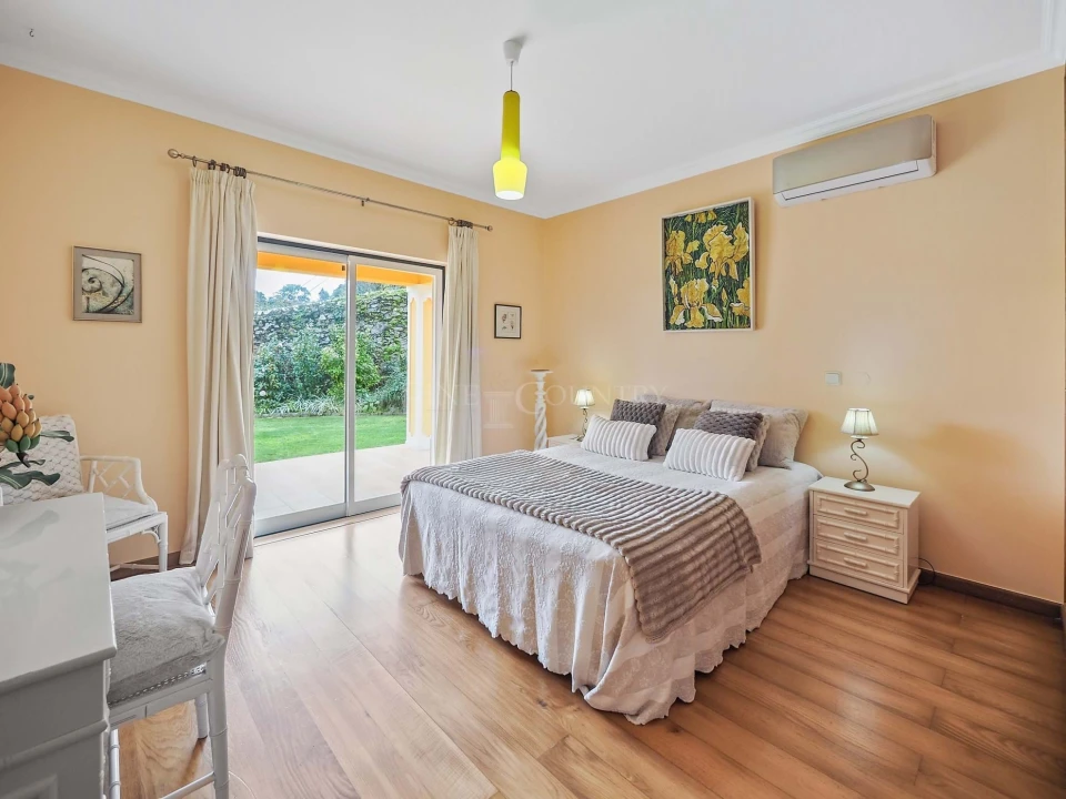 Moradia T4 para Venda em Monchique Foto 18