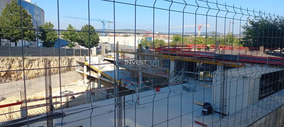 Apartamento T2 para Venda em Campanhã Foto 23