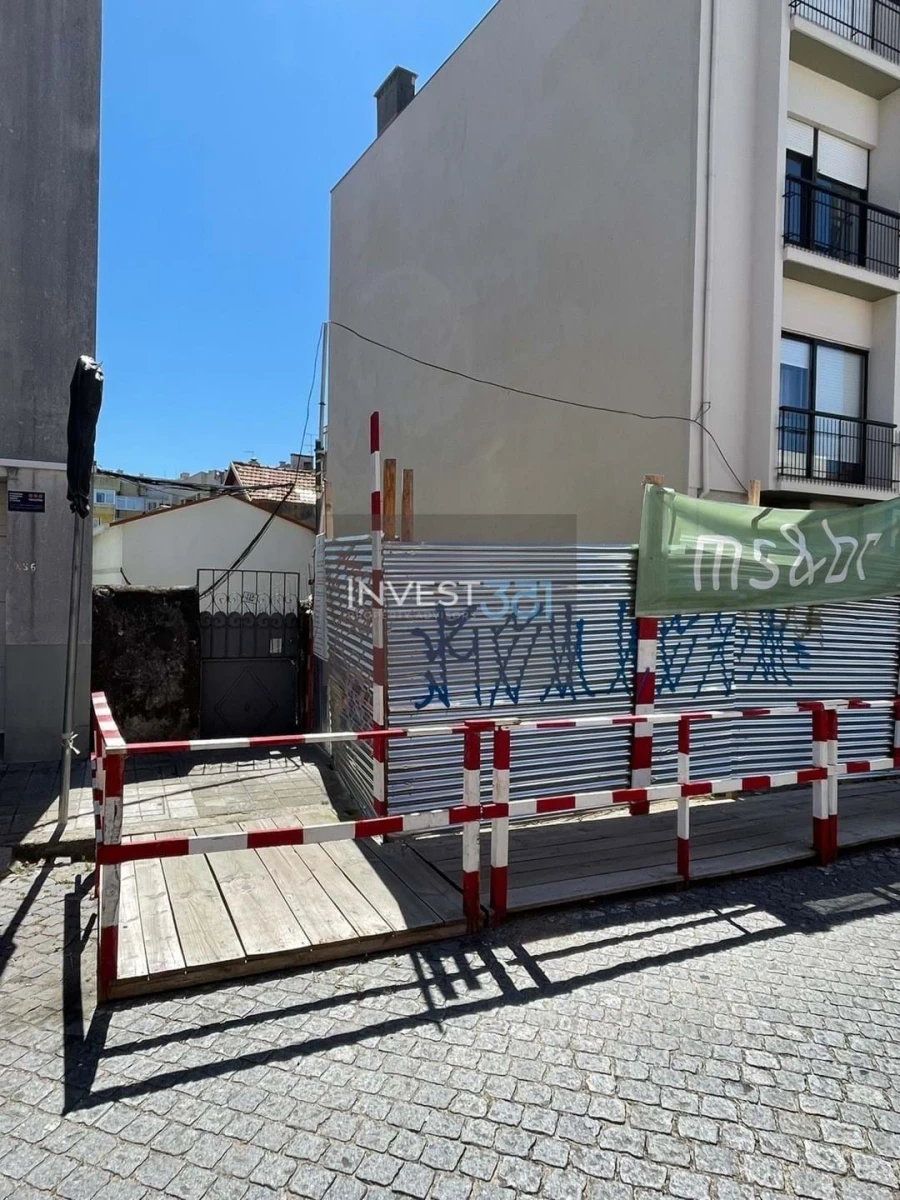 Apartamento T1 para Venda em Cedofeita, Santo Ildefonso, Sé, Miragaia, São Nicolau e Vitória Foto 21