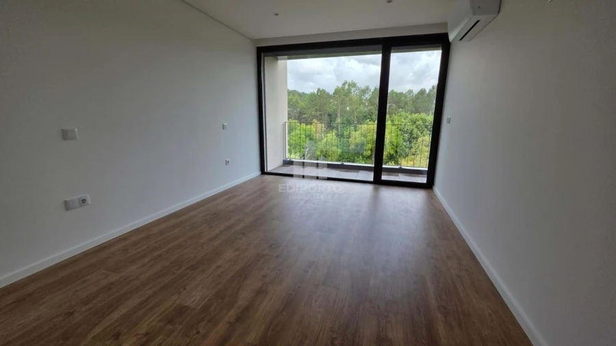 Moradia T3 para Venda em Fânzeres e São Pedro da Cova Foto 11