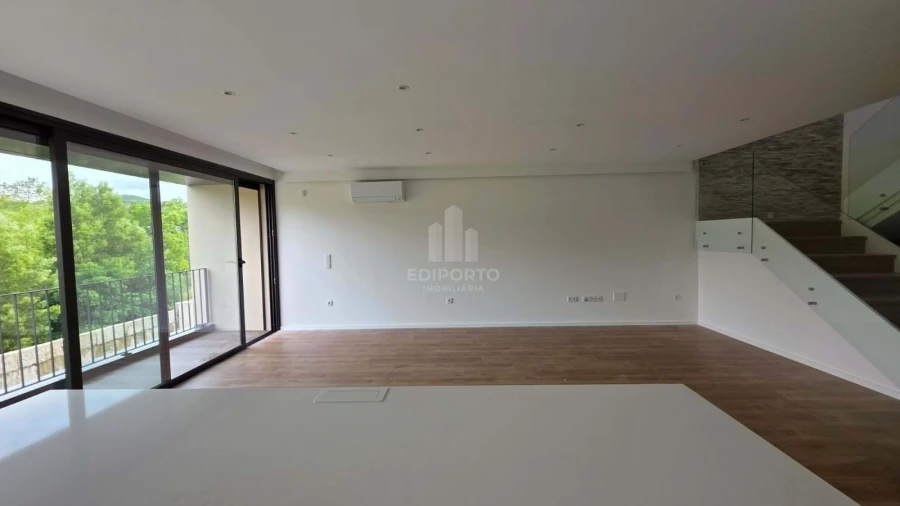 Moradia T3 para Venda em Fânzeres e São Pedro da Cova Foto 41