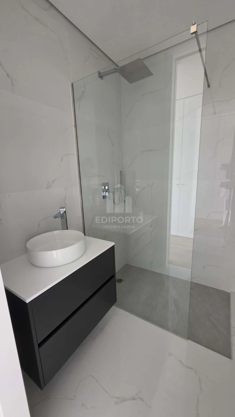 Moradia T3 para Venda em Fânzeres e São Pedro da Cova Foto 7