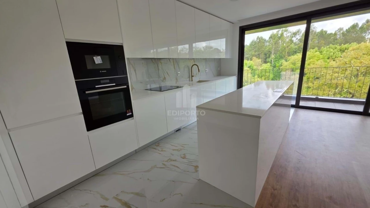 Moradia T3 para Venda em Fânzeres e São Pedro da Cova Foto 42