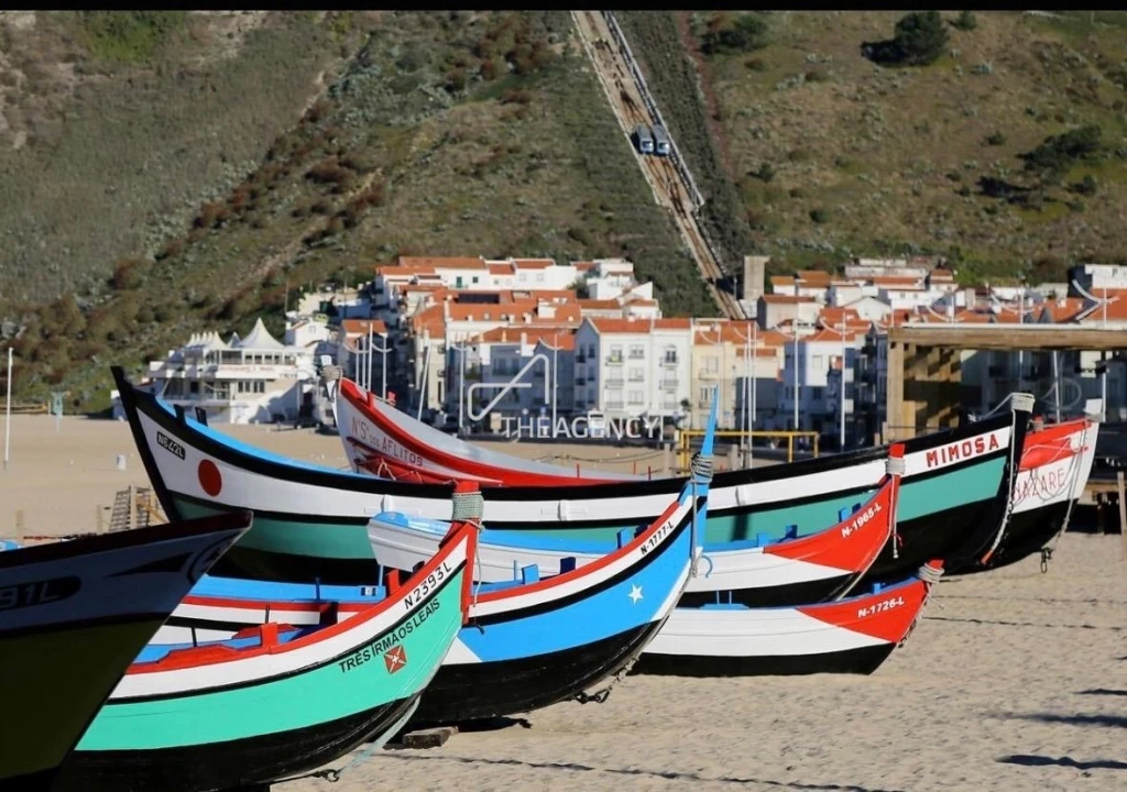 Apartamento T1 para Venda em Nazare Foto 11