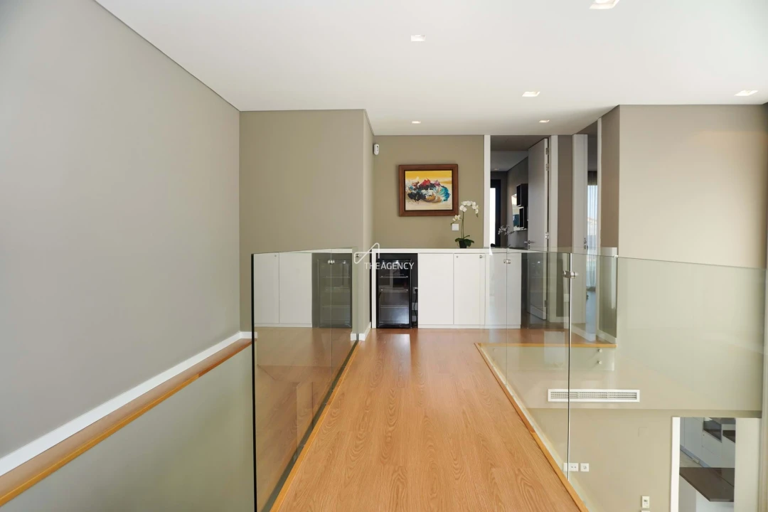 Moradia T4 para Arrendamento em Alcabideche Foto 17