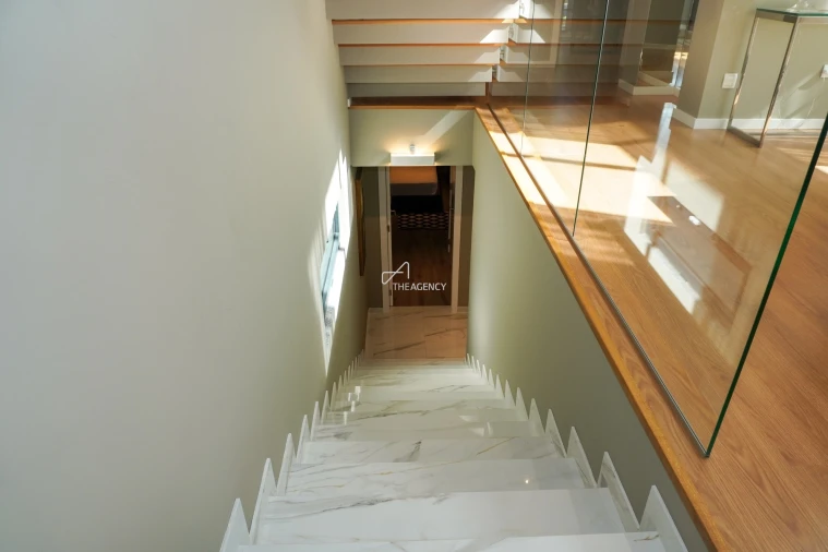 Moradia T4 para Arrendamento em Alcabideche Foto 38