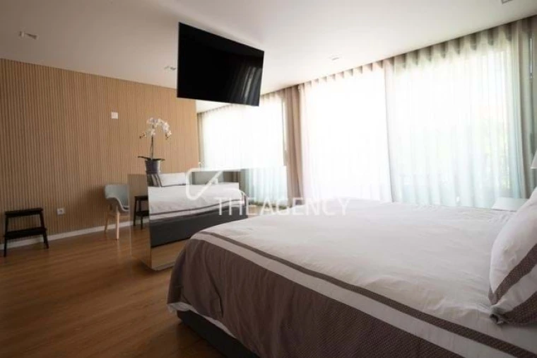 Moradia T4 para Arrendamento em Alcabideche Foto 25