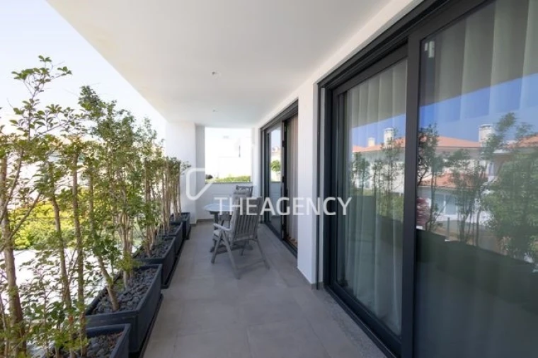 Moradia T4 para Arrendamento em Alcabideche Foto 31