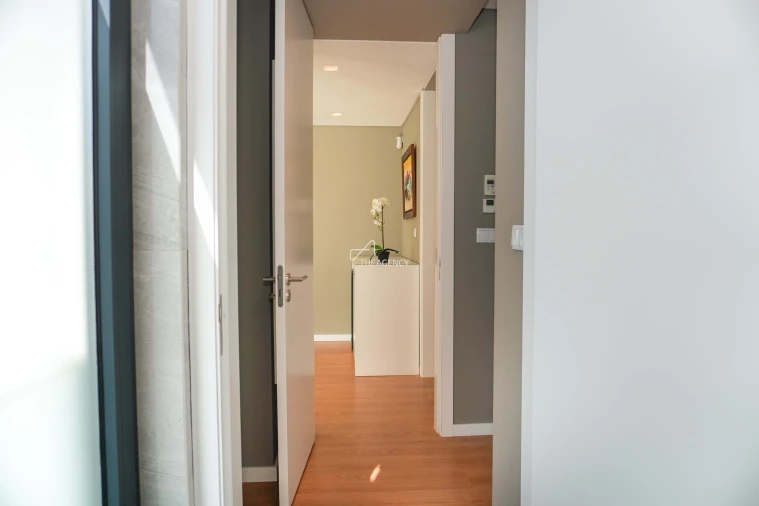 Moradia T4 para Arrendamento em Alcabideche Foto 26