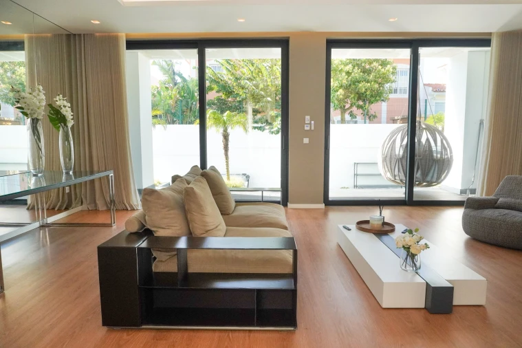 Moradia T4 para Arrendamento em Alcabideche Foto 32