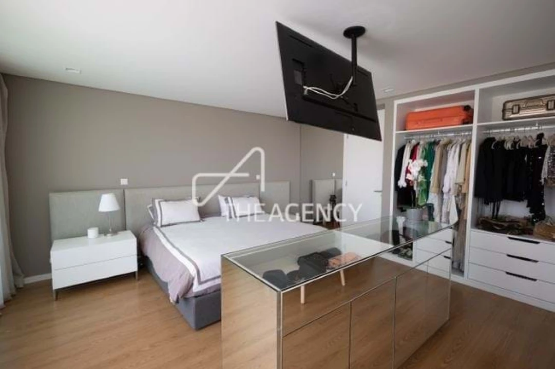 Moradia T4 para Arrendamento em Alcabideche Foto 26