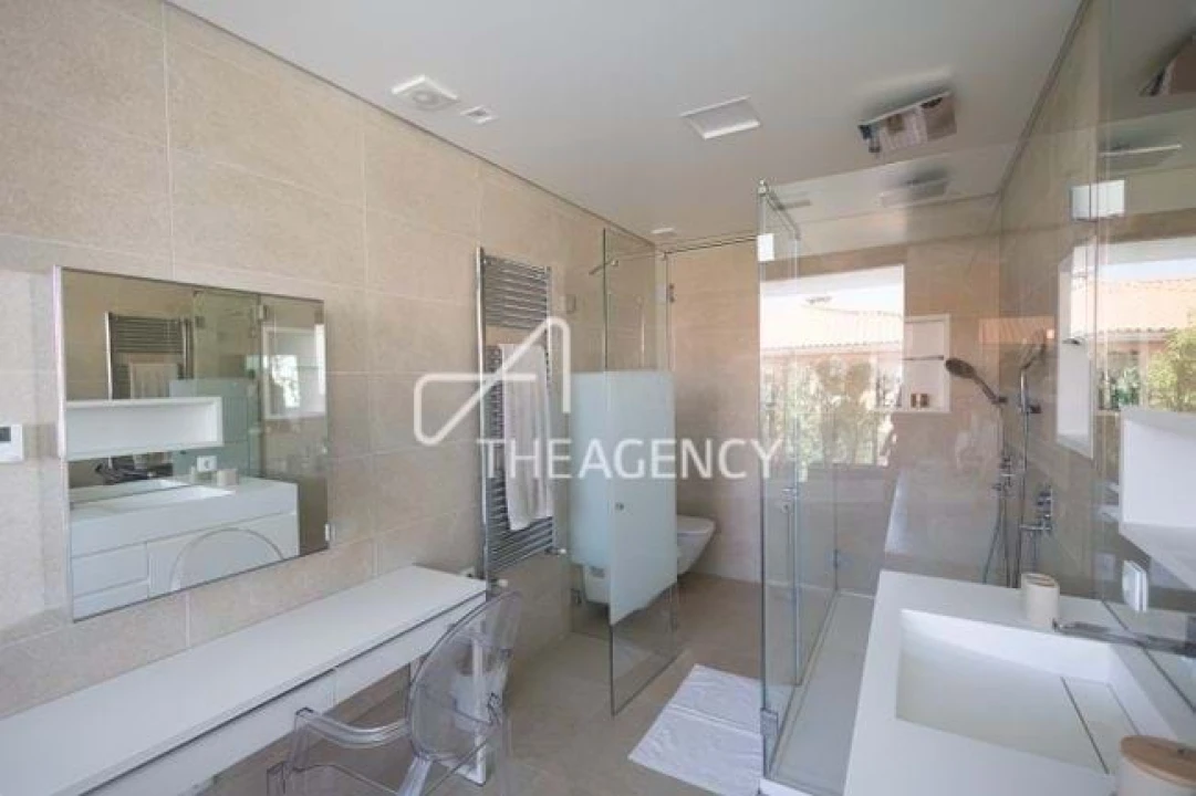 Moradia T4 para Arrendamento em Alcabideche Foto 29