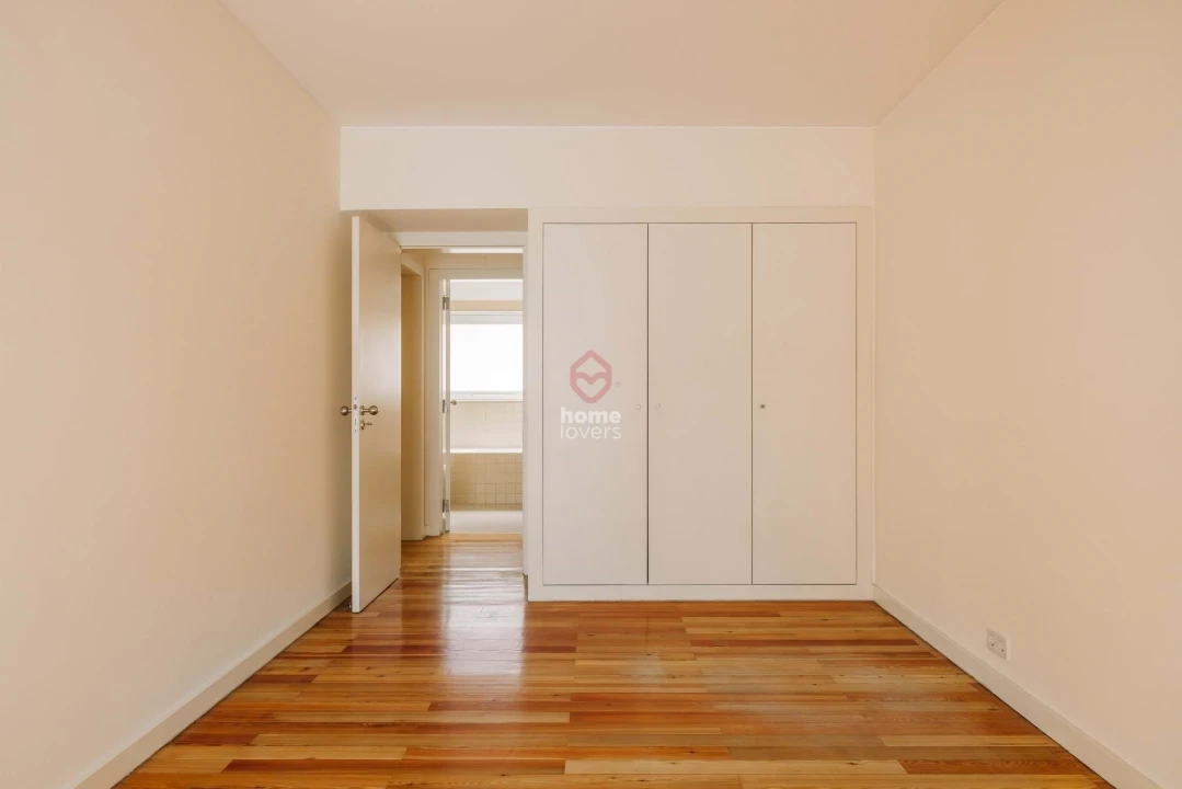 Apartamento T3 para Venda em Misericórdia Foto 12