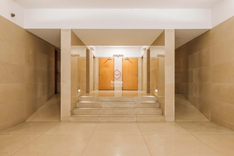 Apartamento T3 para Venda em Misericórdia Foto 25
