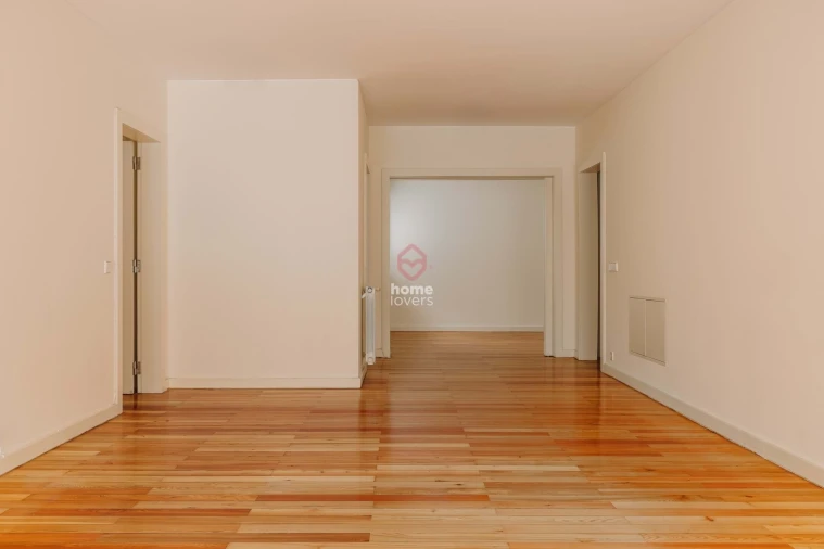 Apartamento T3 para Venda em Misericórdia Foto 4
