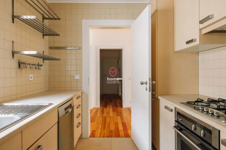 Apartamento T3 para Venda em Misericórdia Foto 10