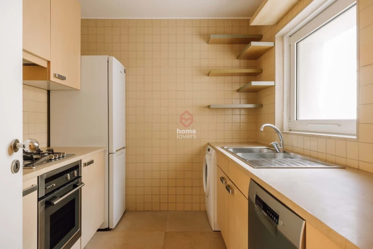 Apartamento T3 para Venda em Misericórdia Foto 9