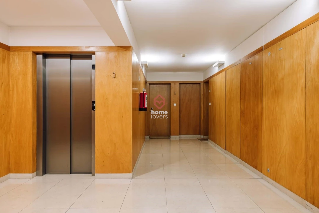 Apartamento T3 para Venda em Misericórdia Foto 23