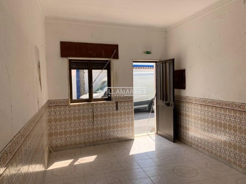 Moradia T1 para Venda em Bencatel Foto 2