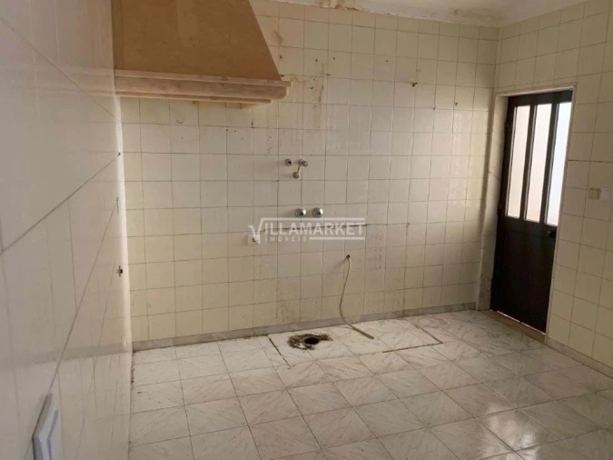 Moradia T1 para Venda em Bencatel Foto 7