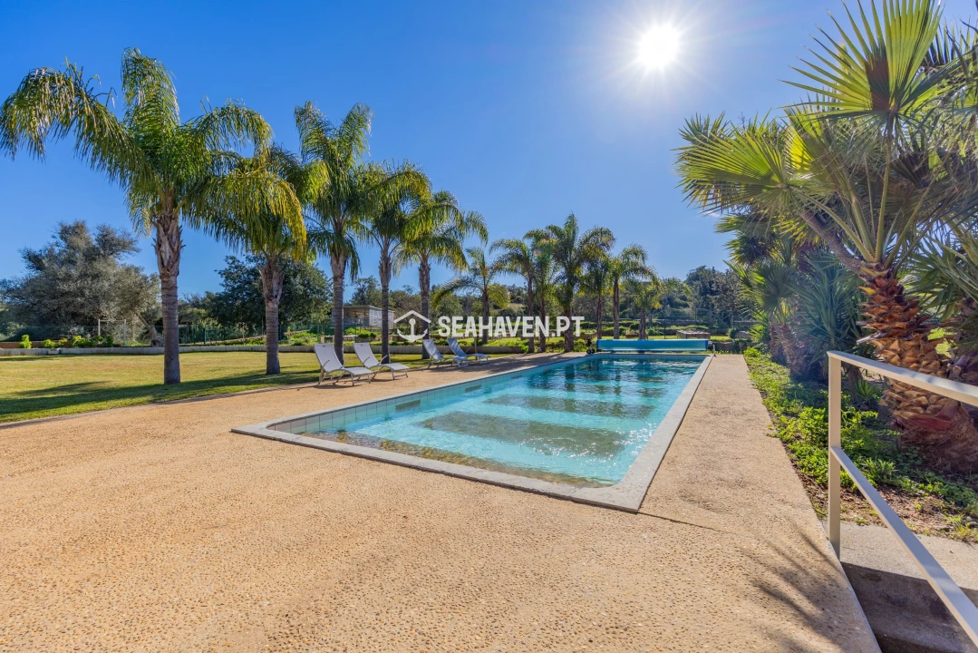 Moradia T5 para Venda em Guia Foto 1