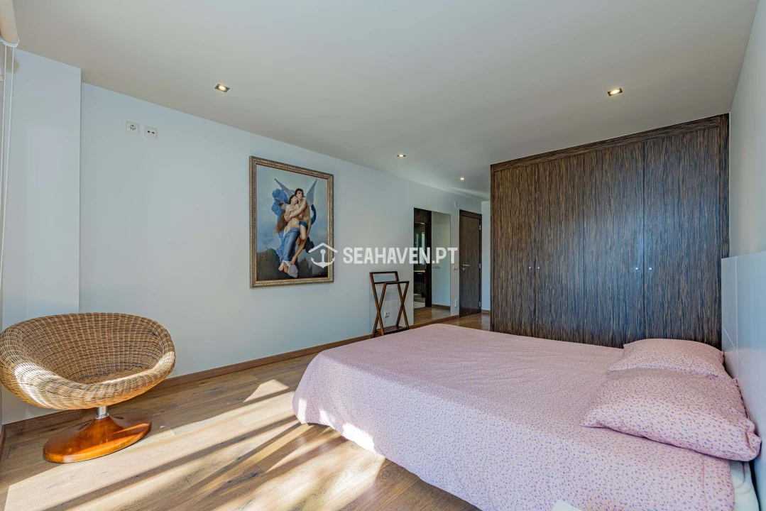 Moradia T5 para Venda em Guia Foto 17