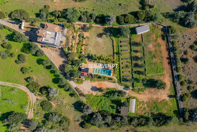 Moradia T5 para Venda em Guia Foto 44