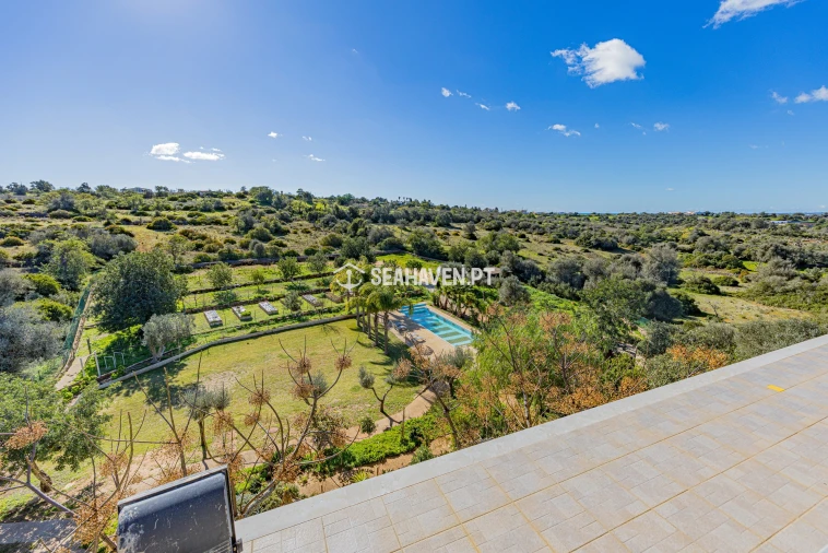 Moradia T5 para Venda em Guia Foto 29