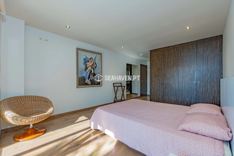 Moradia T5 para Venda em Guia Foto 17