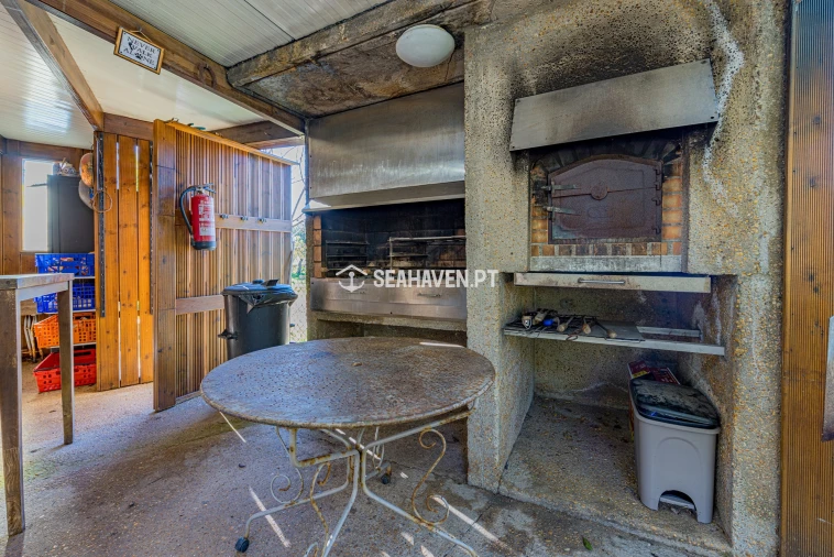 Moradia T5 para Venda em Guia Foto 33