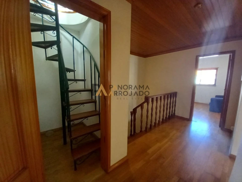 Moradia T4 para Venda em Santo Isidoro Foto 41