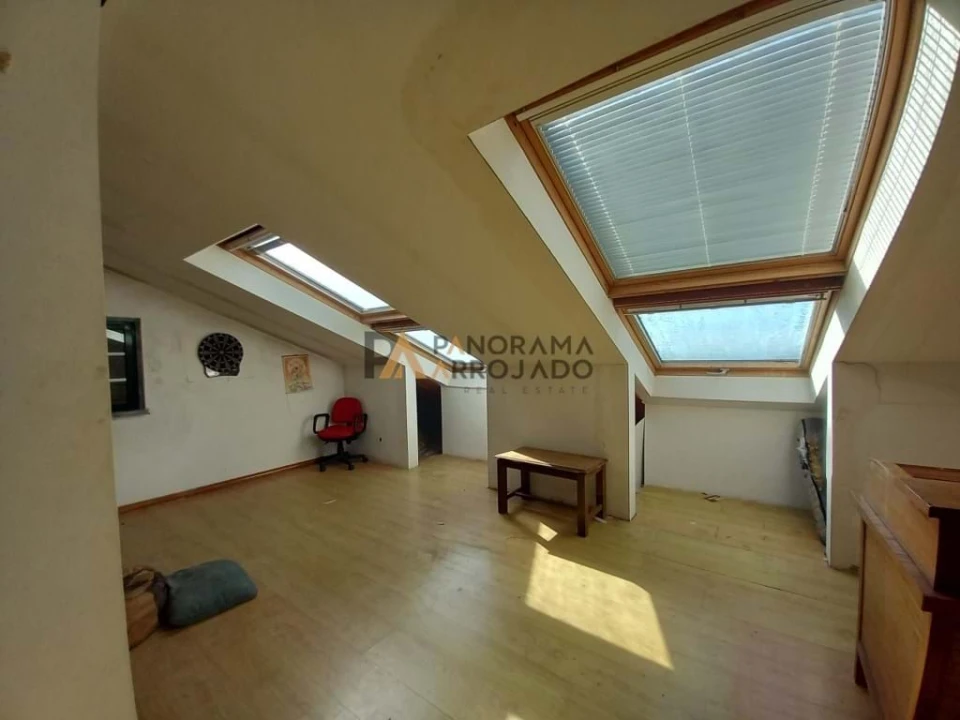 Moradia T4 para Venda em Santo Isidoro Foto 44