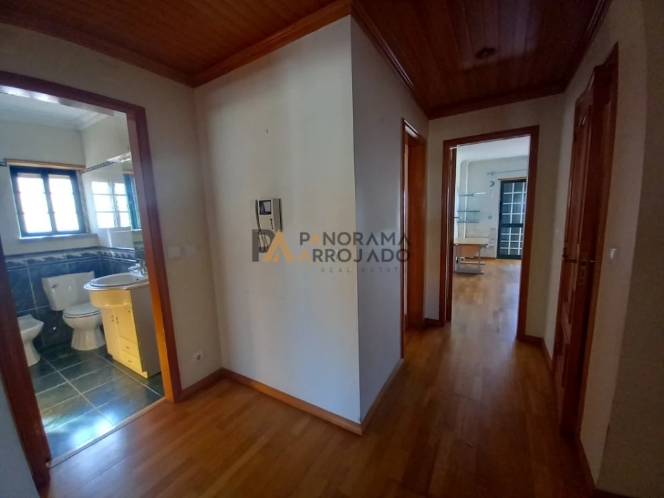 Moradia T4 para Venda em Santo Isidoro Foto 25