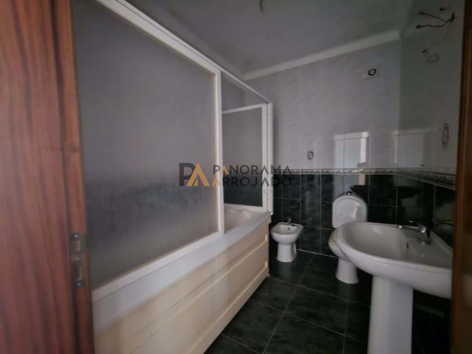 Apartamento T4 para Venda em Gaio-Rosário e Sarilhos Pequenos Foto 18